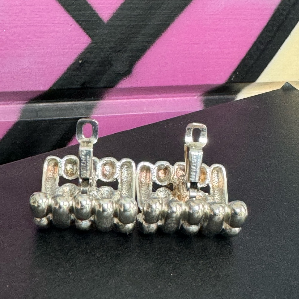 EUC Givenchy Silver Chain link Pierced earrings, retails $299 - Picture 8 of 8